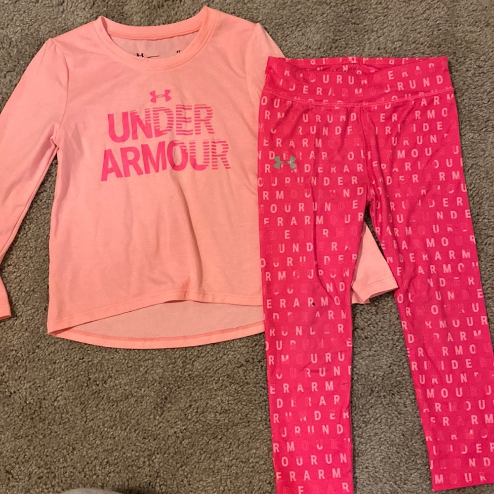 Under Armour size 3T. Small stain on knee from a marker.